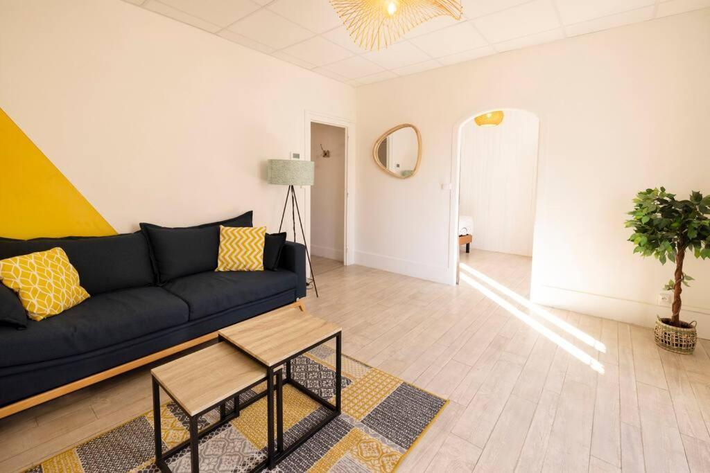 Le Cosy C - T2 Tout Equipe - Centre-Ville Gare Монлюсон Экстерьер фото